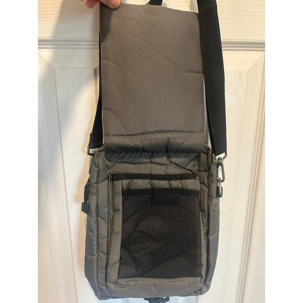 Canon PowerShot Camera Bag Charcoal Gray Nylon Crossbody Messenger Tech‎ Case